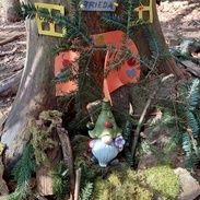 Wichteline vor Baum