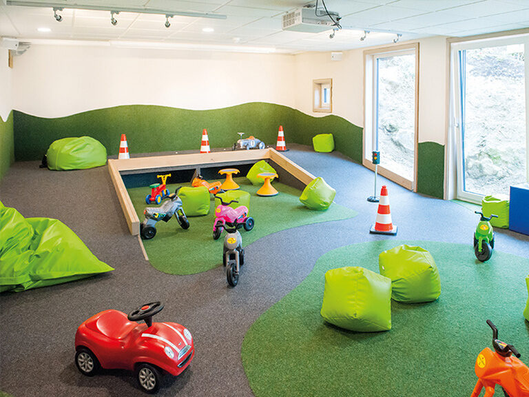 Bobbycars im Indoor Bobbycarbereich