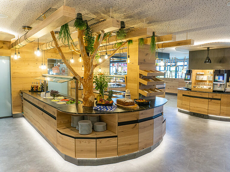 Neue Genusswelt mit Buffetlandschaft